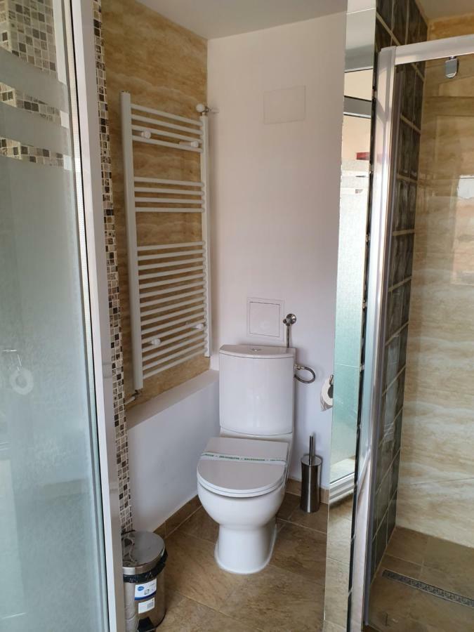Tranzitrooms بوخارست المظهر الخارجي الصورة